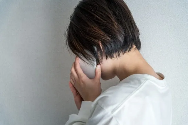 連絡しているイメージ