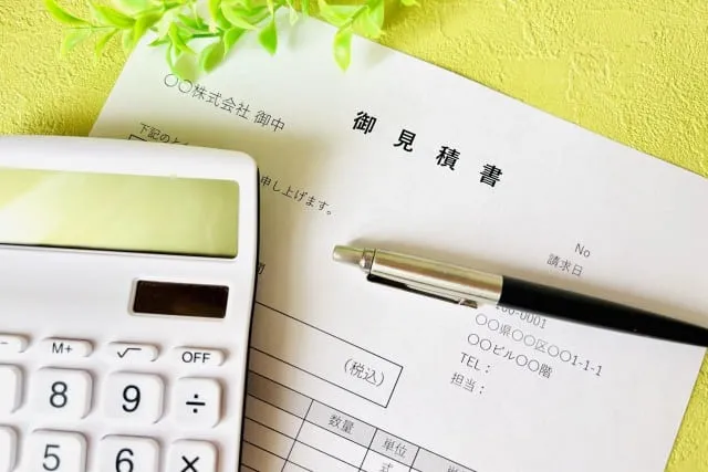 特殊清掃の作業内容と必要機材・人員を明示した見積書