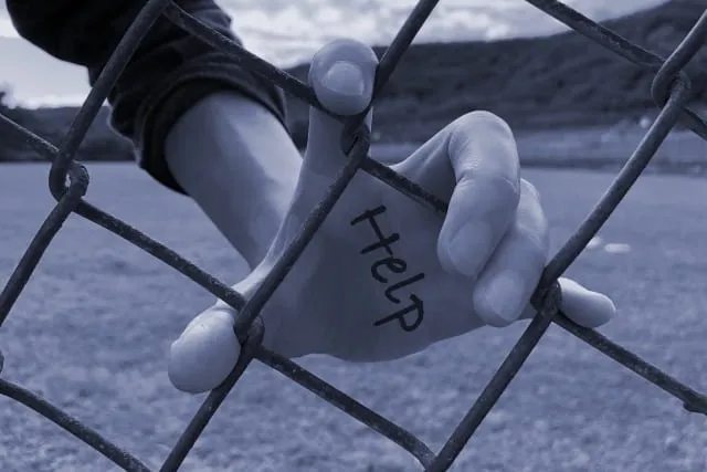 アパートで発生する孤独死の中には、事件性が絡むケースも存在する