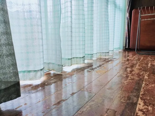 腐乱臭が原因の建材・住宅設備への深刻なダメージ