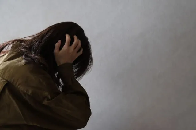 強烈な死臭や視覚的な汚染により受ける強い精神的ショック